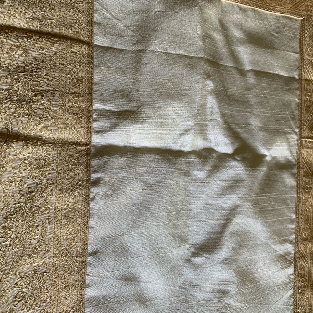 Table runner - Picture 6 of 8